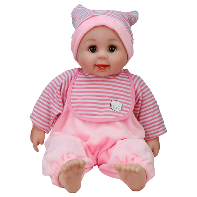 Une poupée en silicone de 22 pouces réaliste